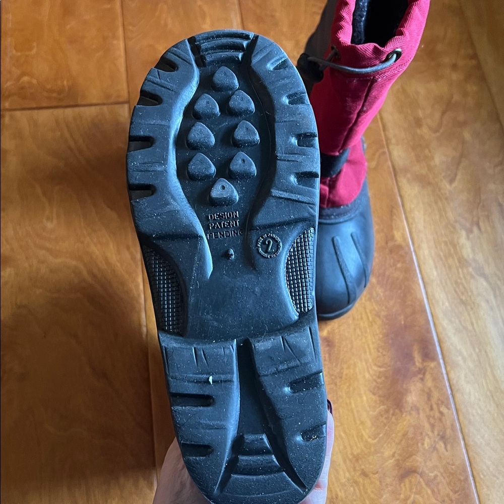Kamik Burgundy & Black Waterproof Snow Boots Size 2 Outdoors Rugged - Picture 4 of 7